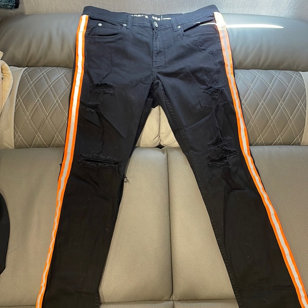 Black jeans with side strip